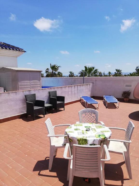 Nice Apartment With Spacious Terrass And Rooftop ロス・アルカサレス エクステリア 写真