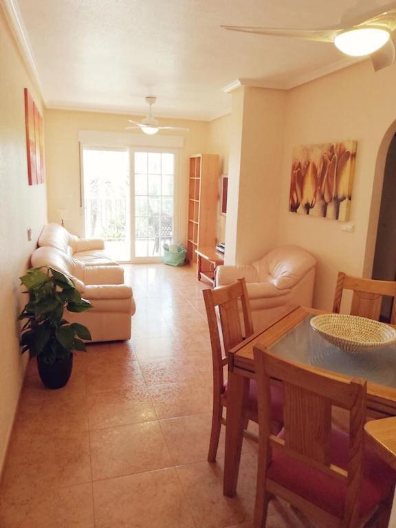 Nice Apartment With Spacious Terrass And Rooftop ロス・アルカサレス エクステリア 写真