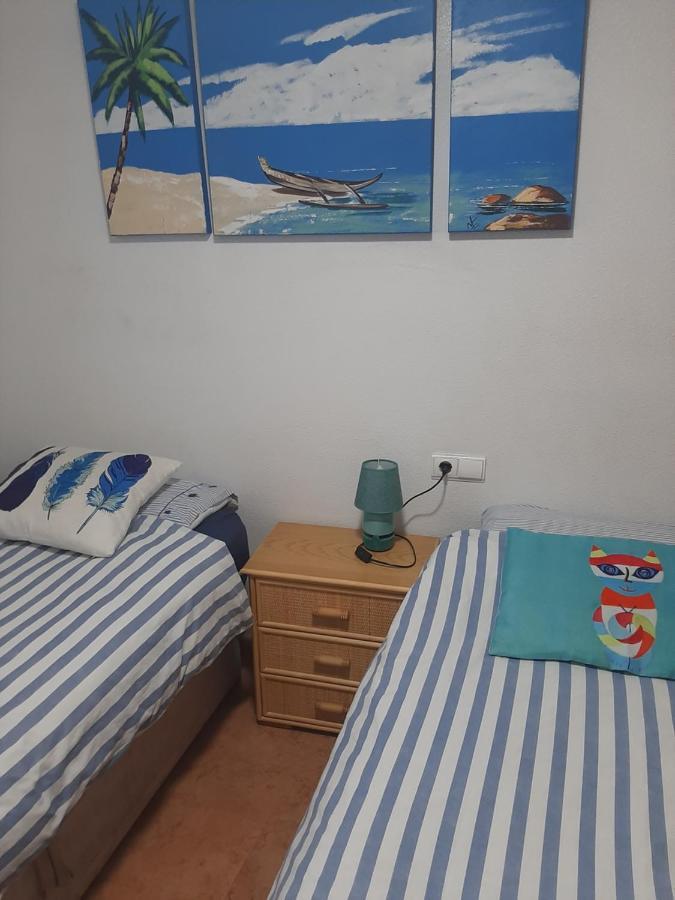 Nice Apartment With Spacious Terrass And Rooftop ロス・アルカサレス エクステリア 写真