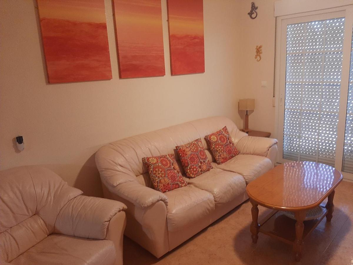 Nice Apartment With Spacious Terrass And Rooftop ロス・アルカサレス エクステリア 写真