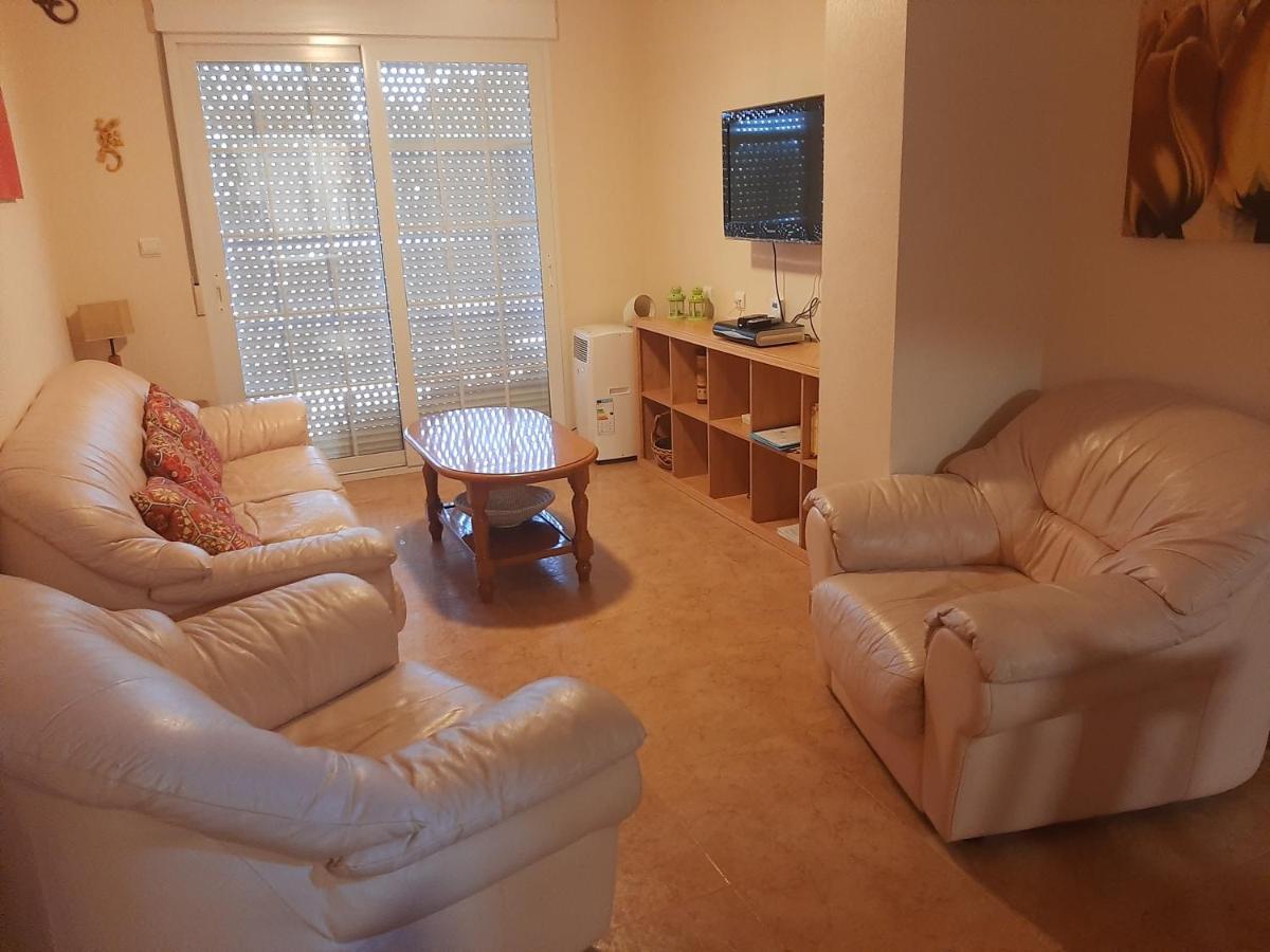 Nice Apartment With Spacious Terrass And Rooftop ロス・アルカサレス エクステリア 写真